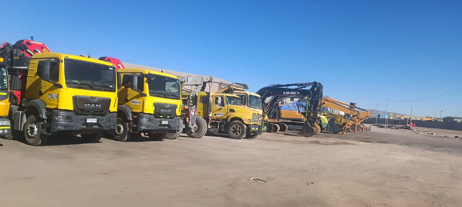 Flota de camiones tolva propios en línea